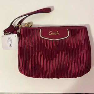 Coach Ashley Vintage Y2K Satin Burgundy Wristlet Red Pleated Clutch Bag Glam New